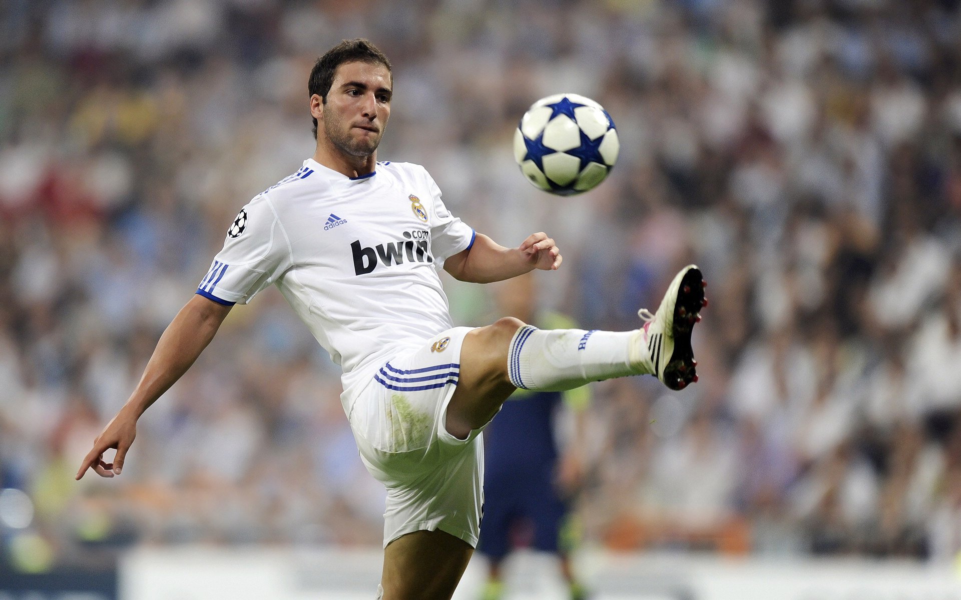 体育新闻中心联合多方共建智慧赛事生态，体育新闻赛事报道标题大全